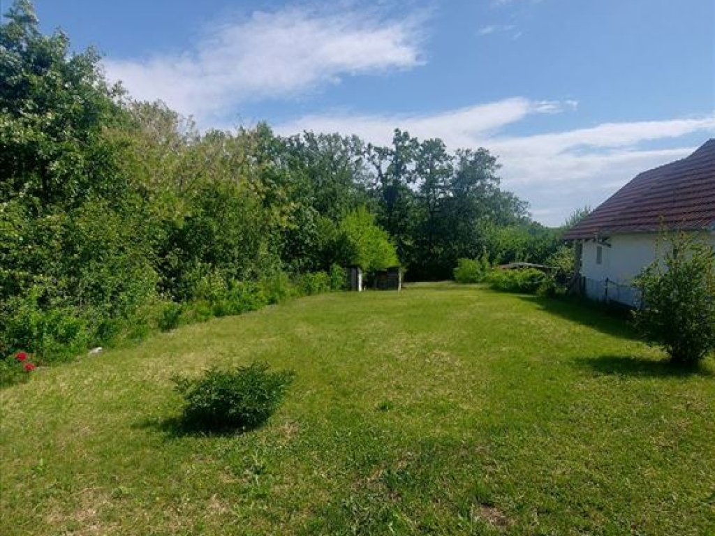 Kragujevac Vikendica dvosoban Cerovac